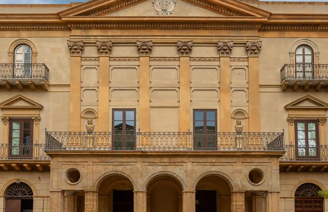 Palazzo De Gregorio - Apartments-1
