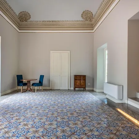 Palazzo De Gregorio Apartments-2